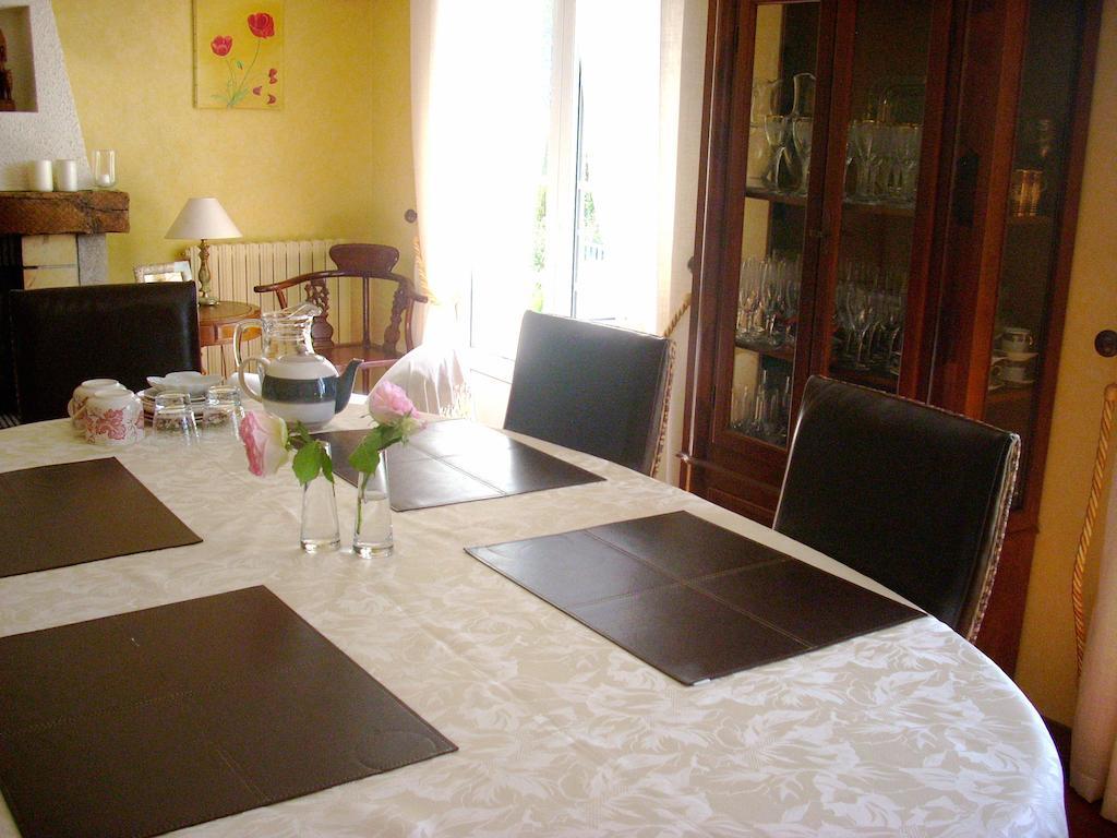 Chambres D'Hotes Kergollay Lanhouarneau Ngoại thất bức ảnh